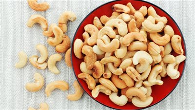 فوائد الكاجو، يعالج الأنيميا ويقوي العظام ويحمى من أمراض القلب والسرطان 