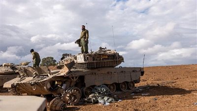 مسؤول إسرائيلي: إذا لم تغير حماس قوائم الأسرى سنستأنف الهجوم على غزة بحلول الساعة 7 صباحا