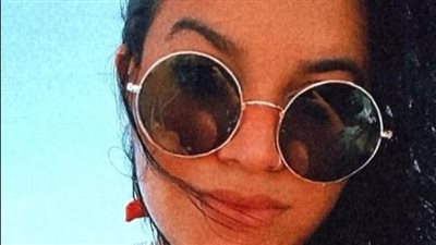 عرافة تخبر سيدة بأنها ستموت، ثم تقتلها لتؤكد صحة نبوءتها