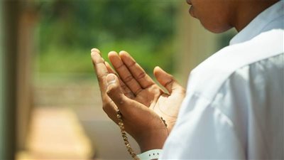 25 دعاء لتفريج الكروب وتيسير الأمور الصعبة