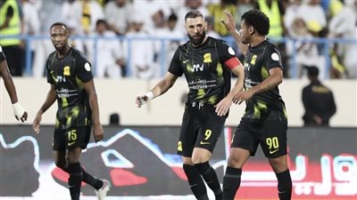 بنزيما في مواجهة محمد شريف، التشكيل المتوقع لمباراة اتحاد جدة والخليج بالدوري السعودي 