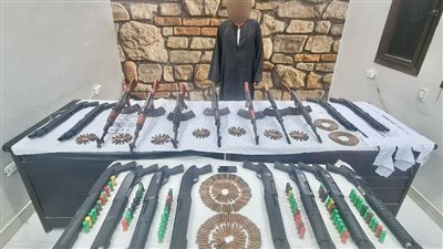 ضبط تاجر سلاح بحوزته 19 بندقية وذخائر في أسيوط 