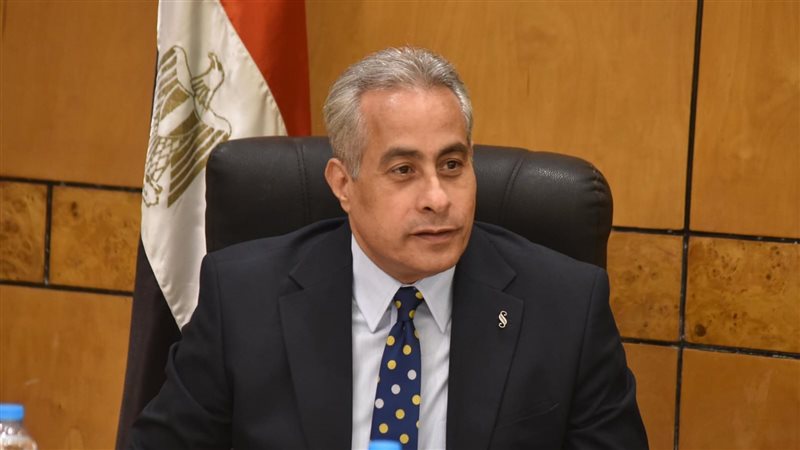 حسن شحاتة وزير العمل،فيتو