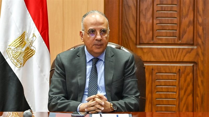 وزير الري الدكتور