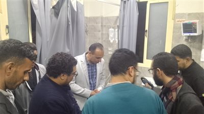 وكيل وزارة الصحة يستكمل جولاته المرورية ويتفقد العمل في مستشفى رشيد بالبحيرة