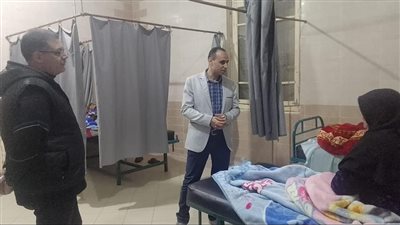 وكيل صحة البحيرة يستكمل جولاته بالمرور على مستشفيي إدفينا والمحمودية (صور)
