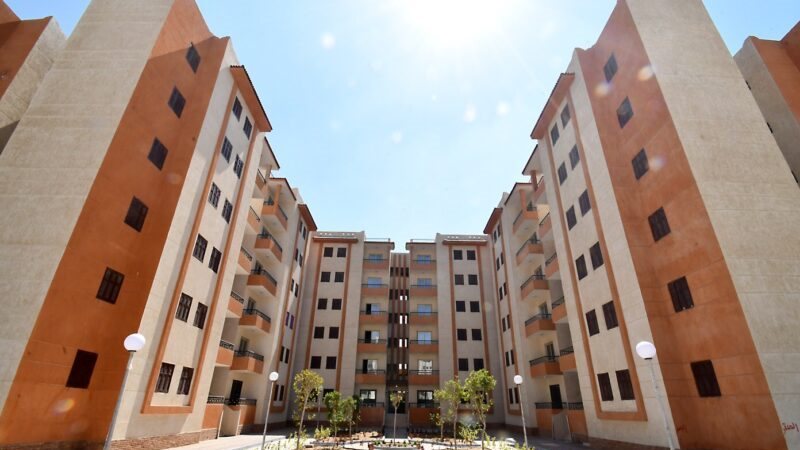 شقق الإسكان، فيتو