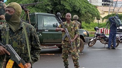 سماع دوي إطلاق نار كثيف قرب ثكنات يتحصن فيها عناصر من الحرس الوطني في غينيا بيساو