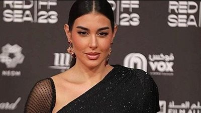 الفنانة ياسمين صبري تتعرض لإصابة قوية