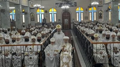 الأنبا باخوميوس يترأس اجتماع كهنة إيبارشية البحيرة