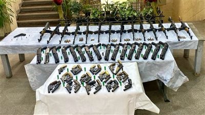 الأمن العام يضبط 50 قطعة سلاح ناري و25 قضية مخدرات في أسوان وأسيوط ودمياط 