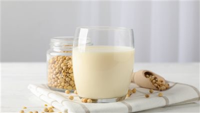 فوائد حليب الصويا، قيمته الغذائية عالية ومهم لمرضى الحساسية 