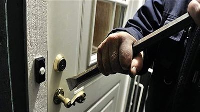 كشف غموض سرقة شقة رجل أعمال بالخصوص