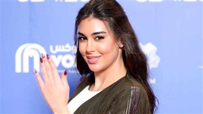 ياسمين صبري بزي شرقي خلال ندوتها بمهرجان البحر الأحمر السينمائي (صور)