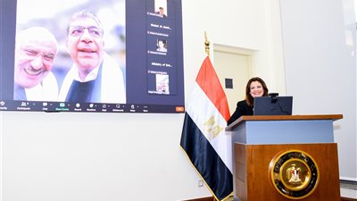 وزيرة الهجرة للجاليات المصرية: فخورة بيكم لأنكم قدمتم صورة مشرفة أمام العالم