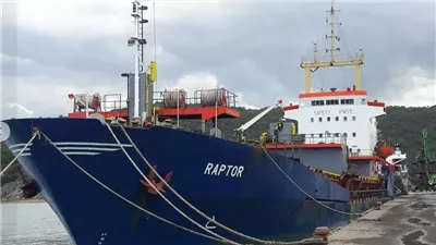 بعد غرق سفينة البحارة المصريين باليونان، ما هي حقوق العمالة وشروط السلامة والأمان بالسفن