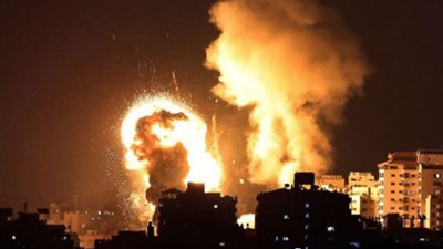 14 شهيدًا بينهم أطفال بقصف الاحتلال لمقهى ومنزل بقطاع غزة