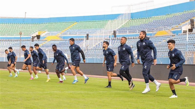 بيراميدز، فيتو