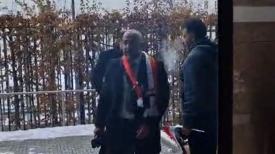 رغم برودة الجو، السفارة المصرية في برلين تواصل استقبال المواطنين للإدلاء بأصواتهم 