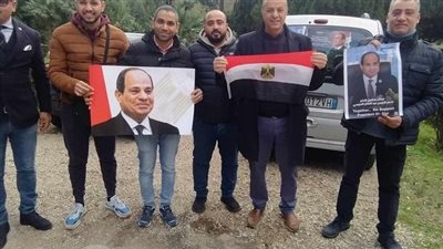 إقبال الناخبين على مقر الانتخابات الرئاسة المصرية في روما لليوم الثاني 