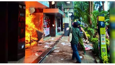 مصابون بالإيدز يحرقون مكاتب وزارة الصحة في المكسيك