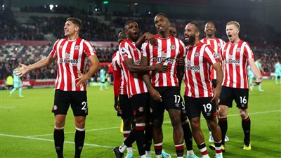 الدوري الإنجليزي، برينتفورد يفوز على لوتون تاون 3-1 