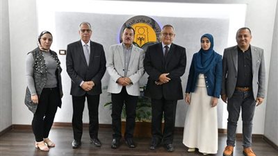 رئيس جامعة الوادي الجديد يستقبل مدير مكتبة الإسكندرية