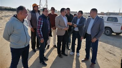 السكرتير العام المساعد بالبحيرة يتفقد المنطقة الصناعية بوادي النطرون