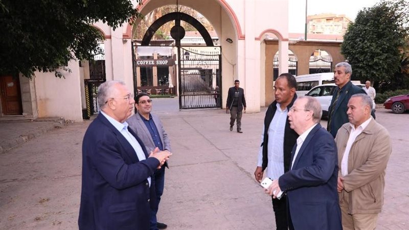 وزير الزراعة يتفقد