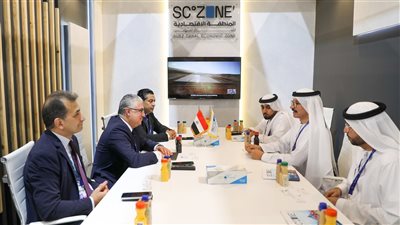 اقتصادية قناة السويس تلتقي رئيس مجموعة موانئ دبي العالمية لبحث التعاون المشترك