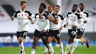 الدوري الإنجليزي، فولهام يفوز على برينتفورد 3-2 في مباراة مثيرة