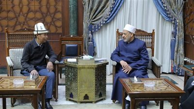 شيخ الأزهر يستقبل مفتي قيرغيزستان لبحث سبل تعزيز التعاون المشترك 
