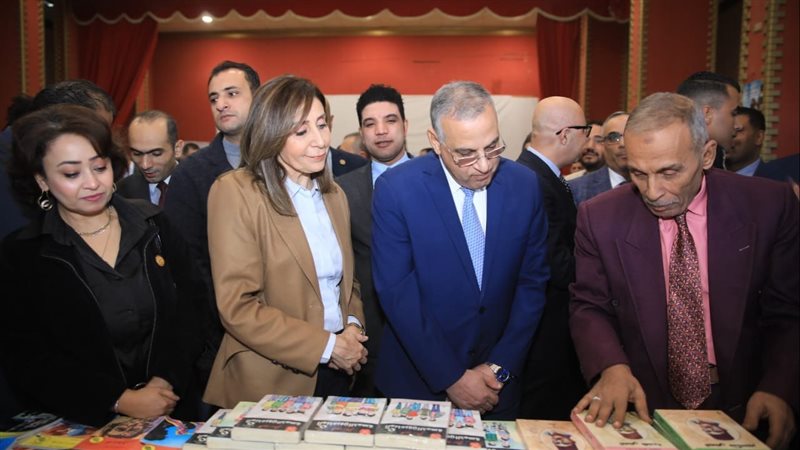 وزير الثقافة، فيتو