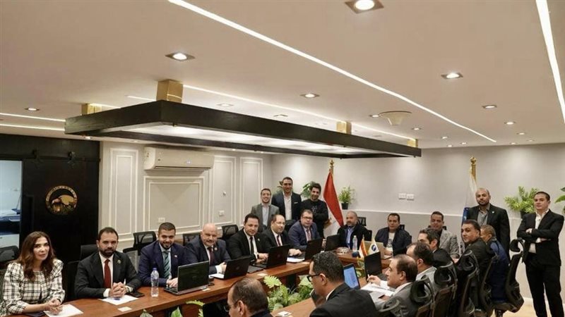 غرفة عمليات مستقبل