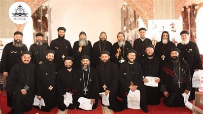 إكليريكية دير المحرق تناقش الروحانية الأرثوذكسية 