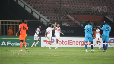الزمالك ينهي الشوط الأول بثنائية نظيفة أمام سوار الغيني في الكونفيدرالية (صور)