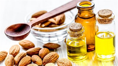 فوائد زيت اللوز الحلو، للشعر والبشرة