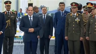الرئيس السيسي يشهد تدشين راجمة الصواريخ المصرية رعد 200