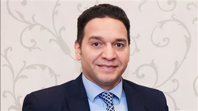 عالم ببحوث الصحراء يحصل على 3 براءات اختراع لمواد حقن التربة الرملية بالطين