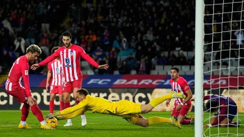  برشلونة أمام أتلتيكو