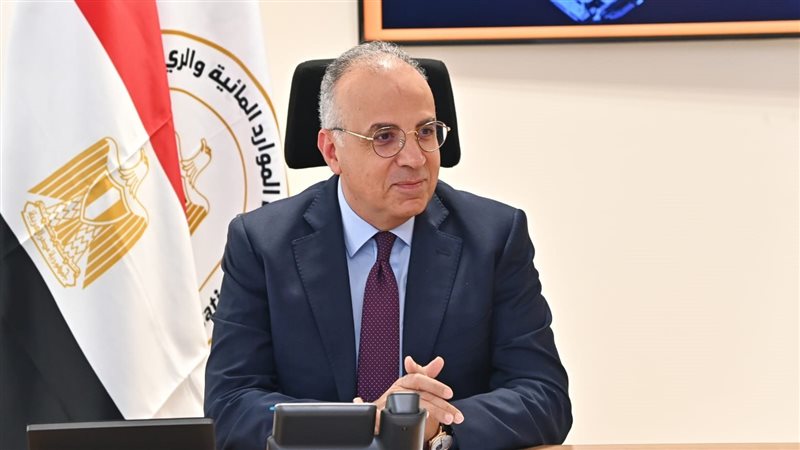 وزير الري الدكتور