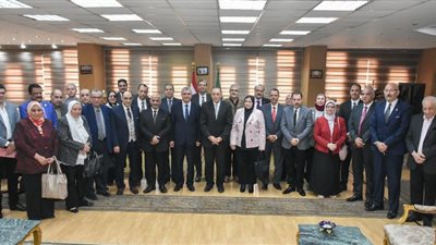 محافظ الشرقية يبحث مع رئيس جامعة الزقازيق تقديم أفضل الخدمات للمواطنين