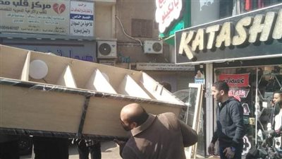 حملات مكبرة لرفع تعديات الباعة الجائلين بشوارع بولاق (صور)