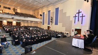 البابا تواضروس يلتقي أسقف وكهنة إيبارشية بني سويف