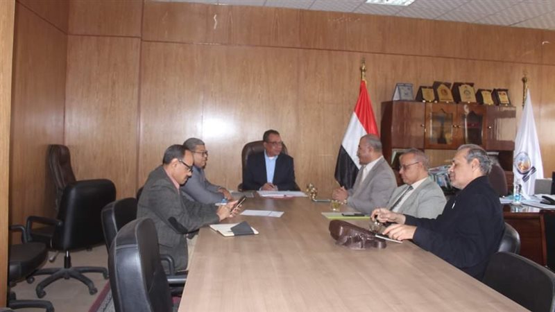 اجتماع الطوارئ بقنا،فيتو