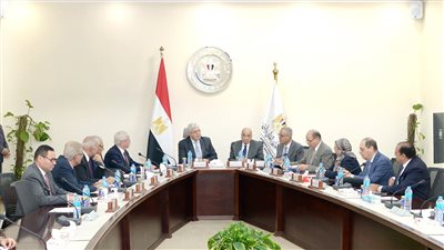 اختيار الدكتور السيد عبد الخالق رئيسًا لمجلس أمناء جامعة المنصورة الأهلية 