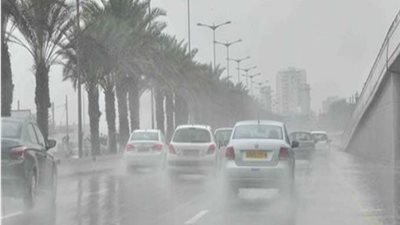 خبير أرصاد جوية يكشف موعد انخفاض درجة الحرارة وسقوط الأمطار 