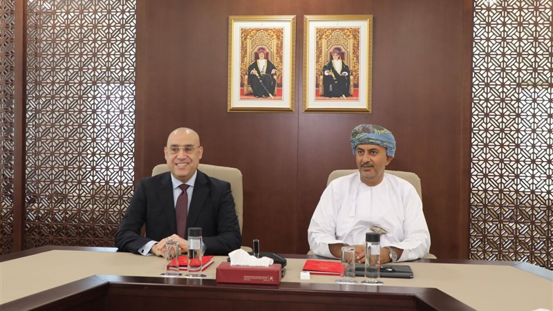 وزير الاسكان ورئيس