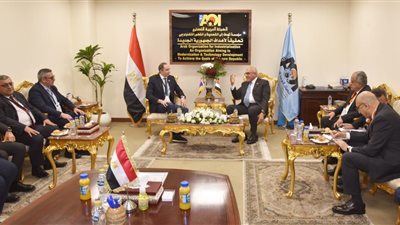 مباحثات بين رئيس العربية للتصنيع ووزير صناعة التكنولوجيا الفائقة بجمهورية أرمينيا