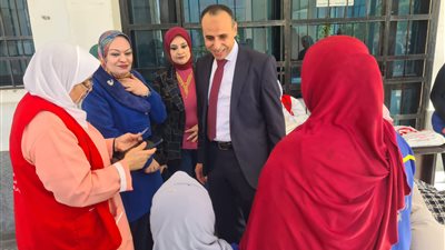 وكيل صحة البحيرة يتابع عمل حملة 100 يوم صحة بدمنهور 